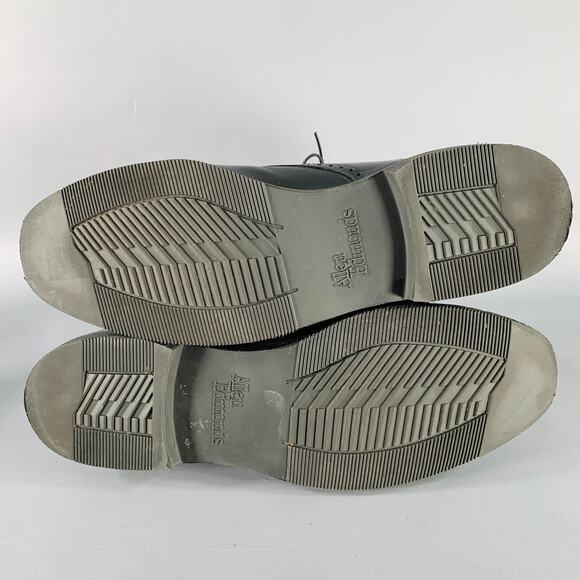 ALLEN EDMONDS Size 12 Black Perforated Leather Cap Toe Lace-Up Shoes - Picture 6 of 8